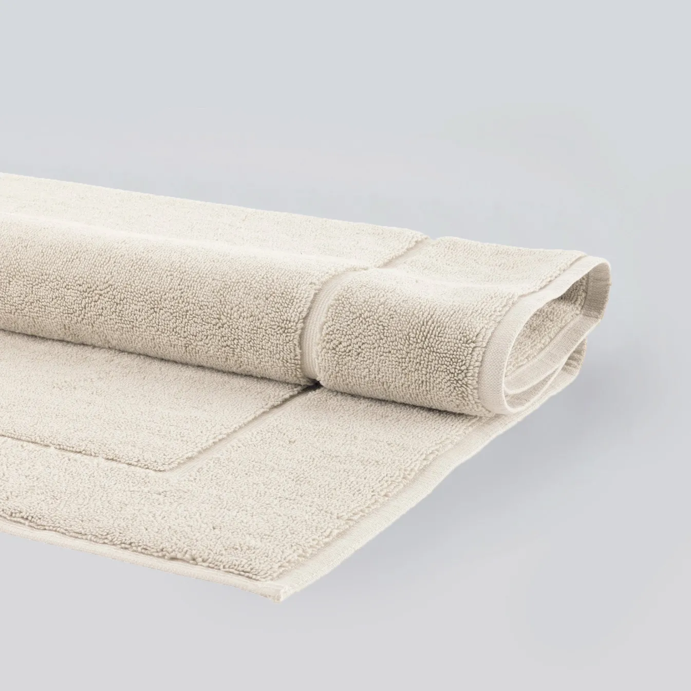 Online Bath & Living Aquanova Bath mat LONDON color Birch-806