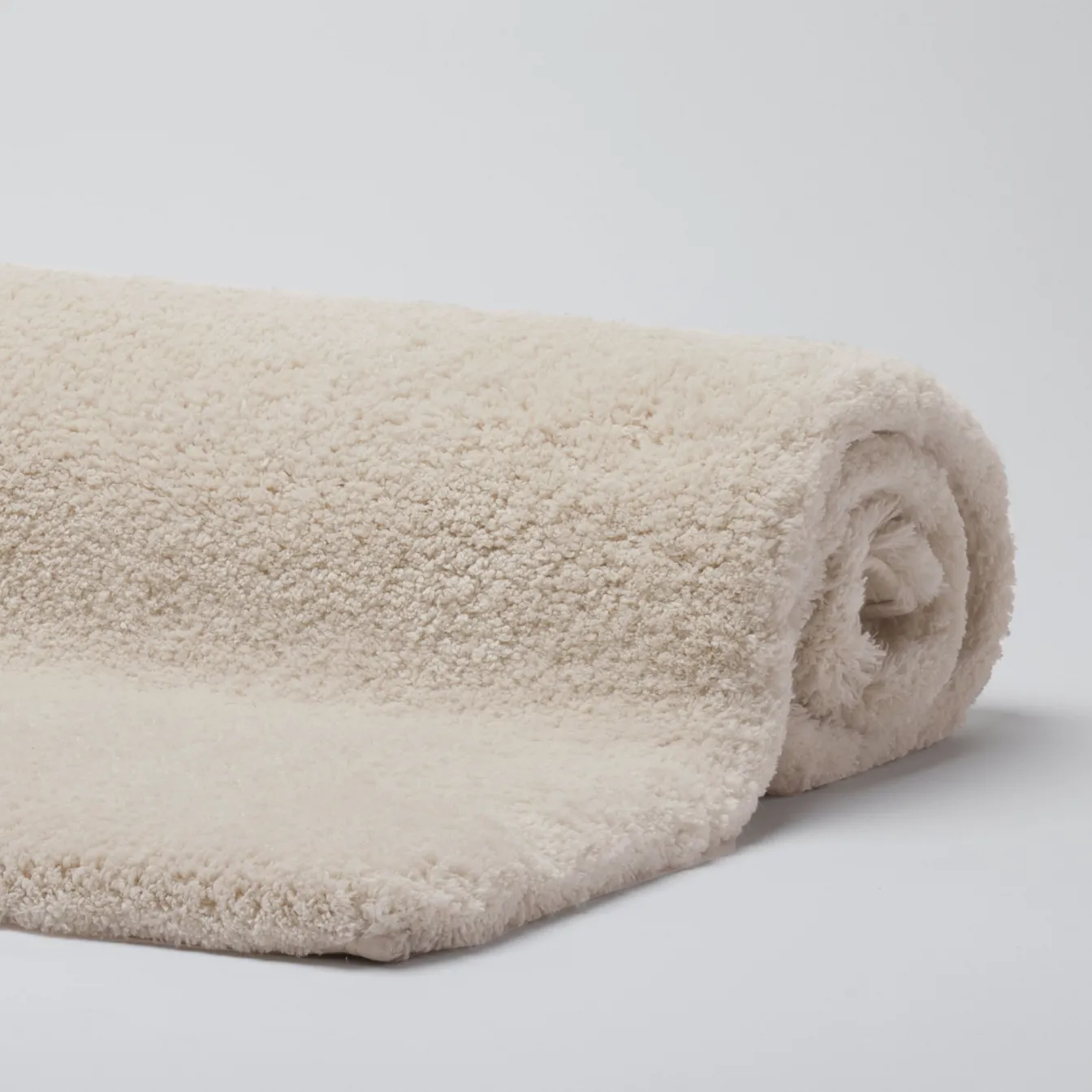 Shop Bath & Living Aquanova Bath mat MAURO color Sand (MAUBM-14) Sand-14