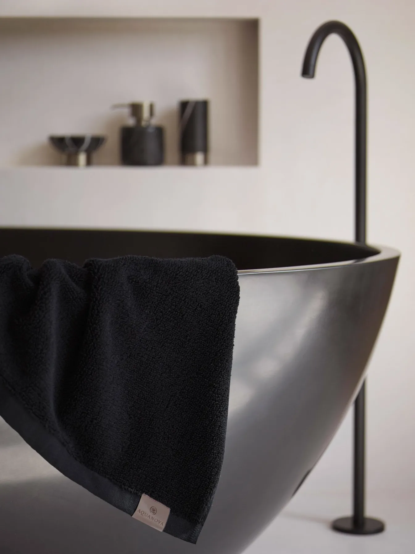 Cheap Bath & Living Aquanova Bath textiles OSLO color Black, black (OSLTW-09) Black-09