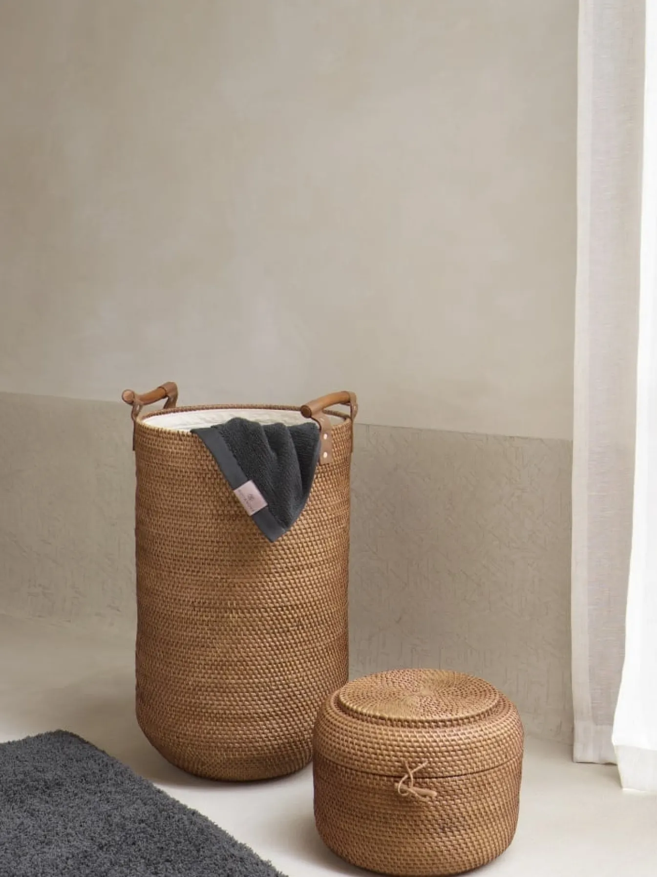 Best Sale Bath & Living Aquanova Bath textiles OSLO color Caviar, dark gray (OSLTW-633)