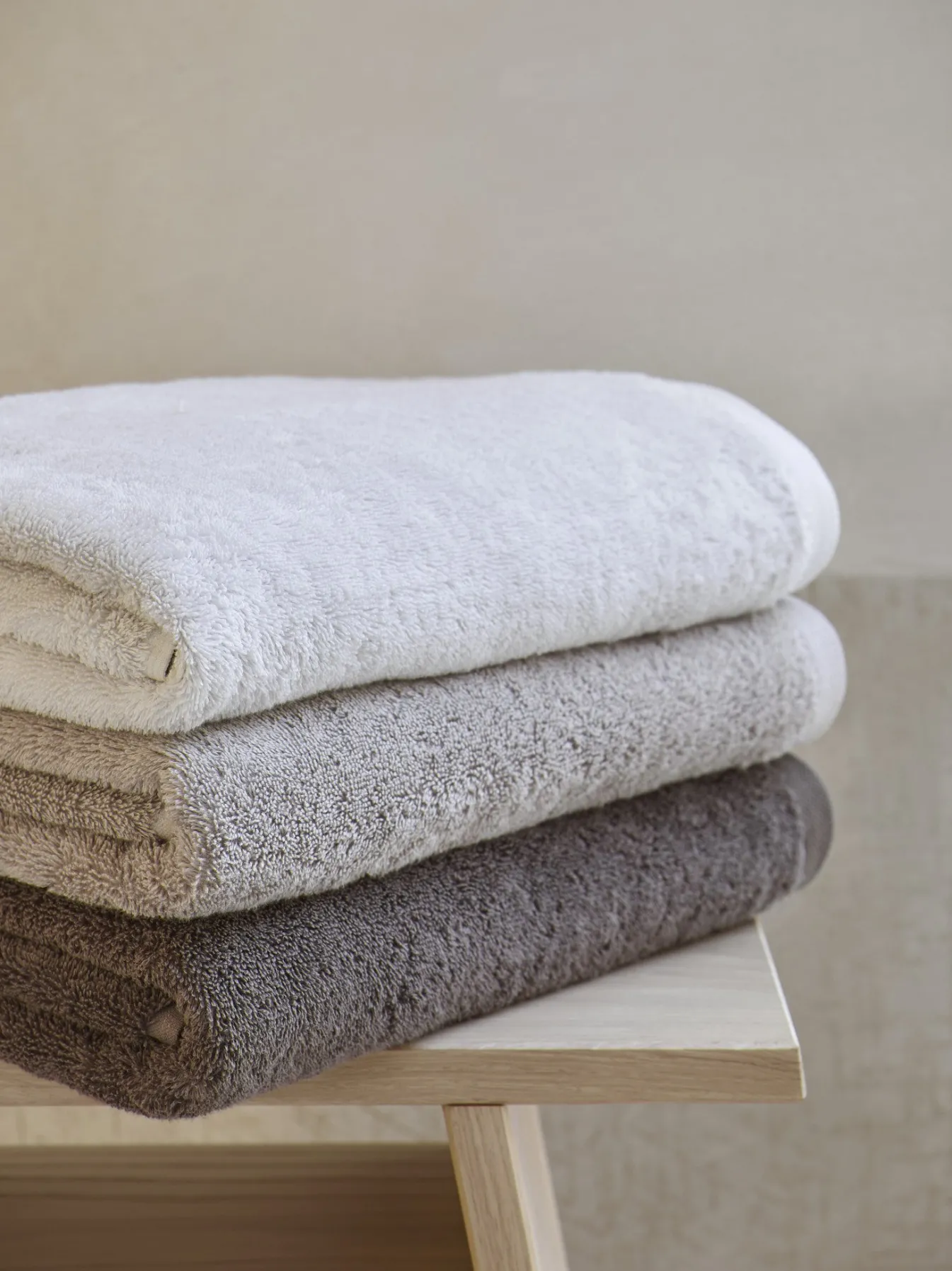 Store Bath & Living Aquanova Bath towel 70x130 cm LONDON color (set/3) Salt-103