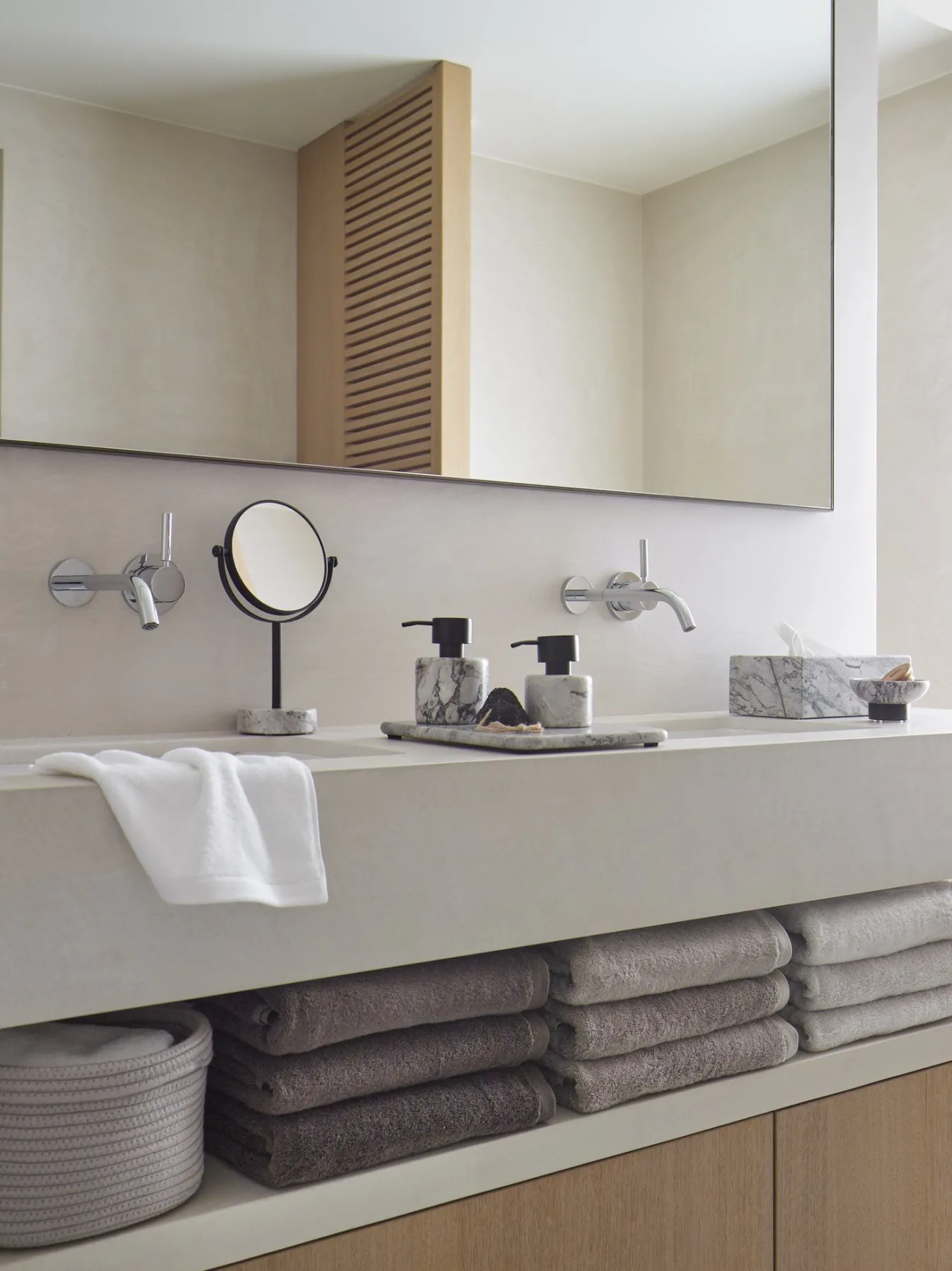 Store Bath & Living Aquanova Bath towel 70x130 cm LONDON color (set/3) Salt-103