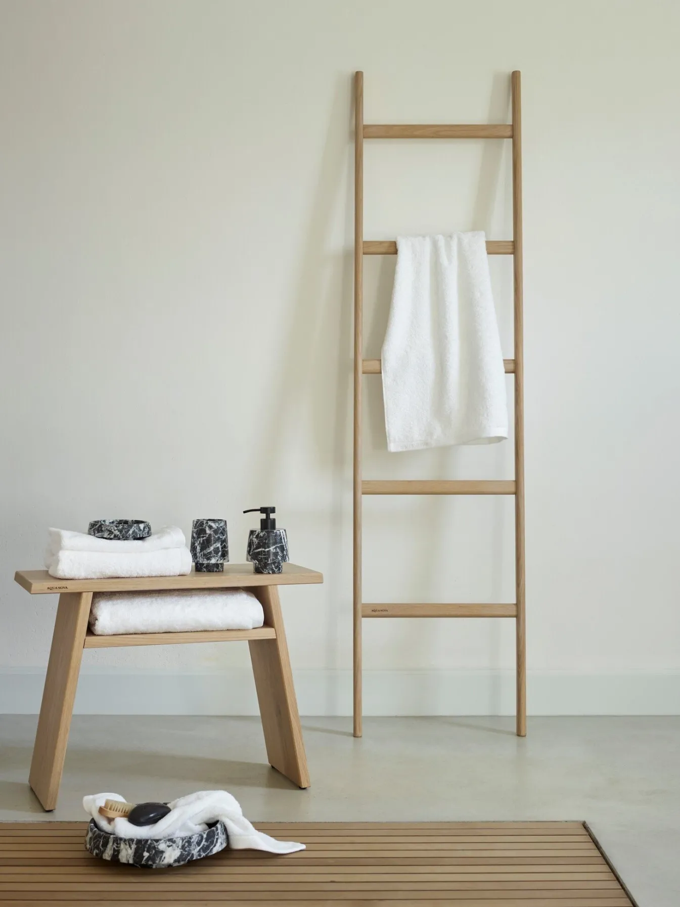 Clearance Bath & Living Aquanova Guest towel LONDON color (set/6) White-43