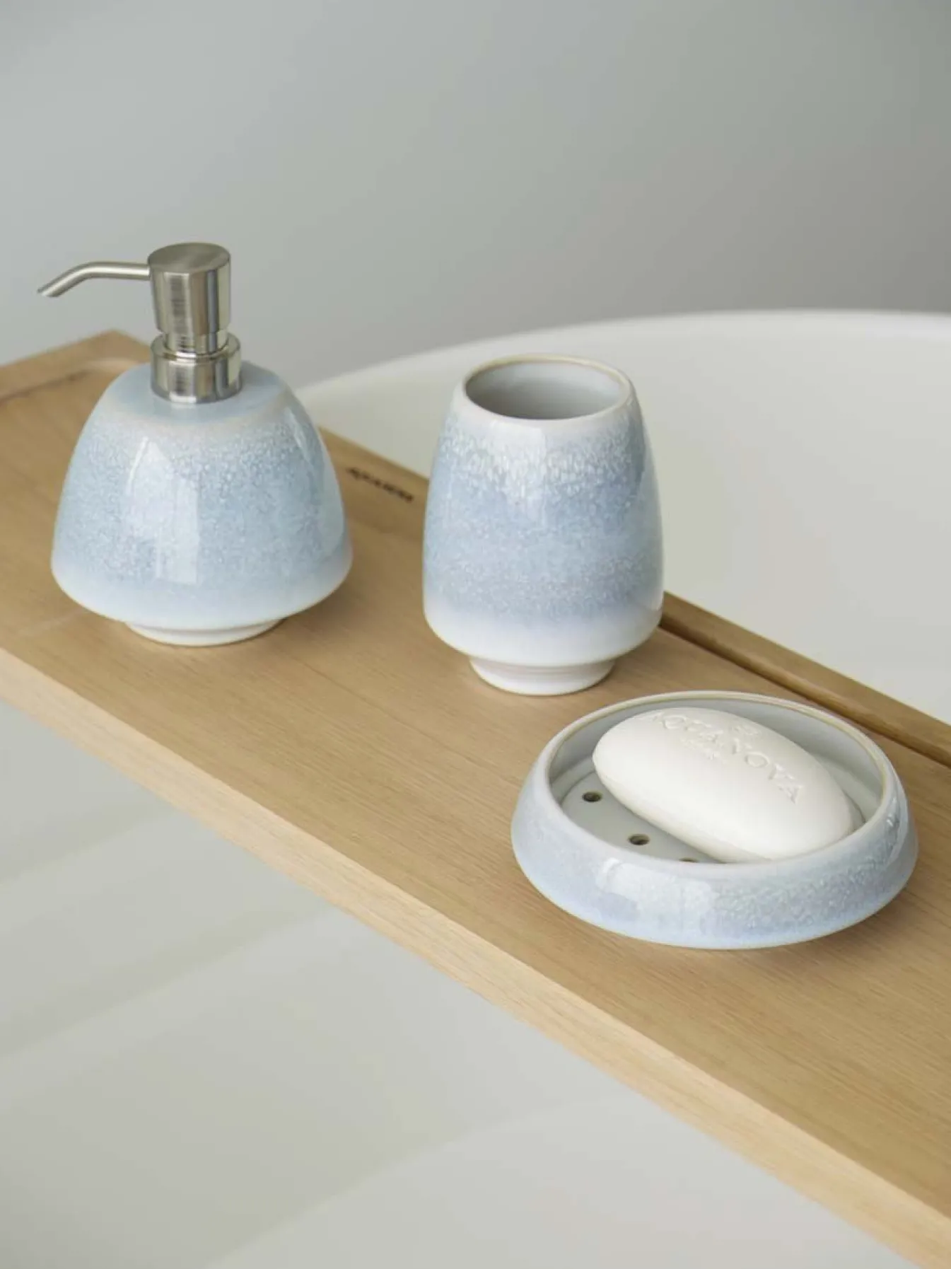 Fashion Bath & Living Aquanova Soap dispenser FIGO color Ice-916