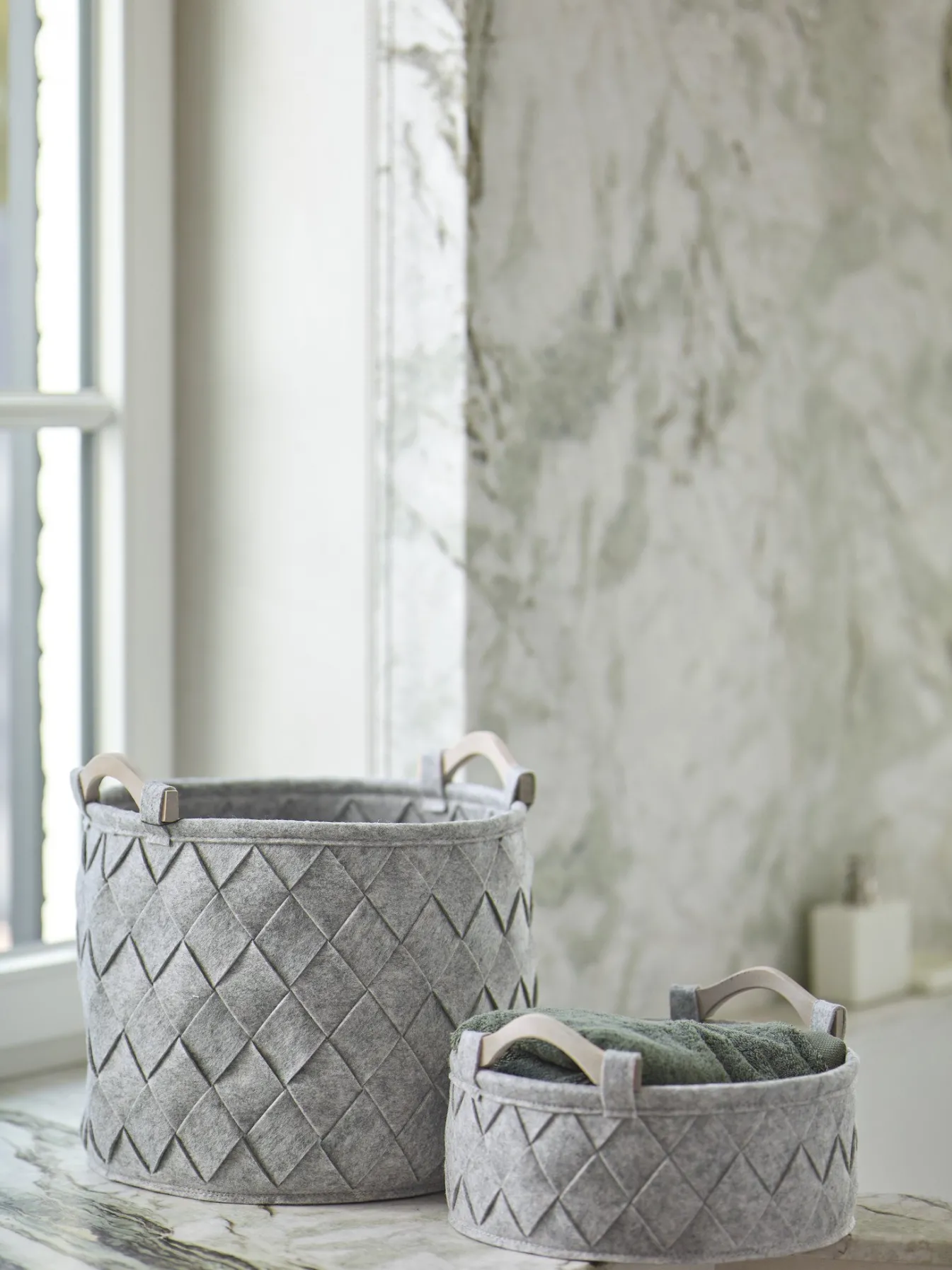 Cheap Bath & Living Aquanova Storage basket AMY color Silver Gray-95 (gray) medium SilverGrey-95