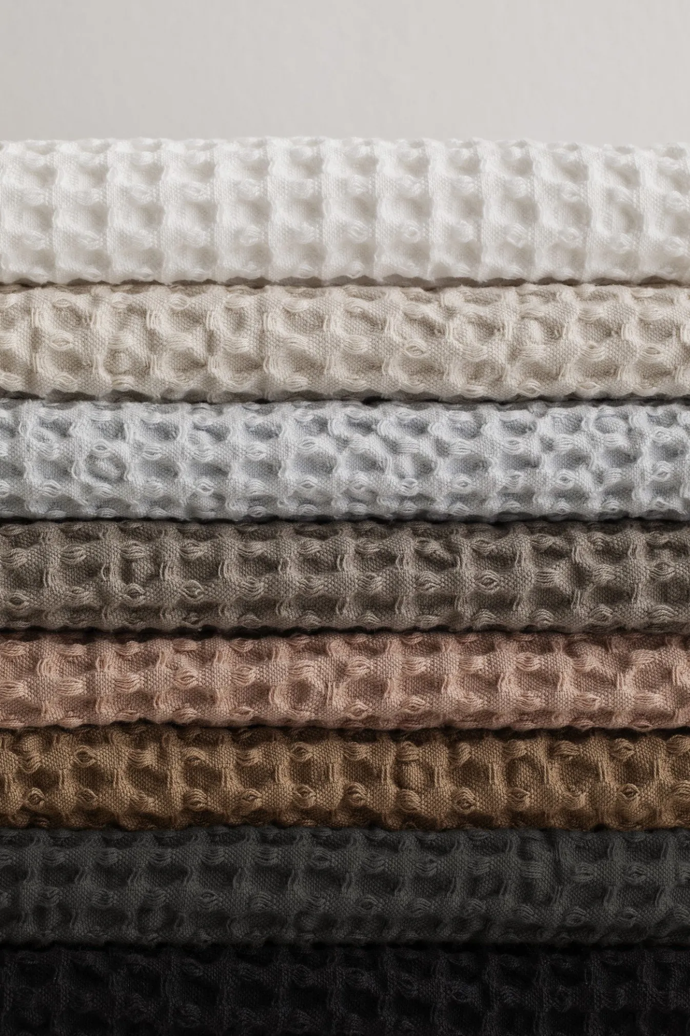 Discount Bath & Living Blomus Bath towel waffle pattern 70x140 cm CARO color (68995) Magnet