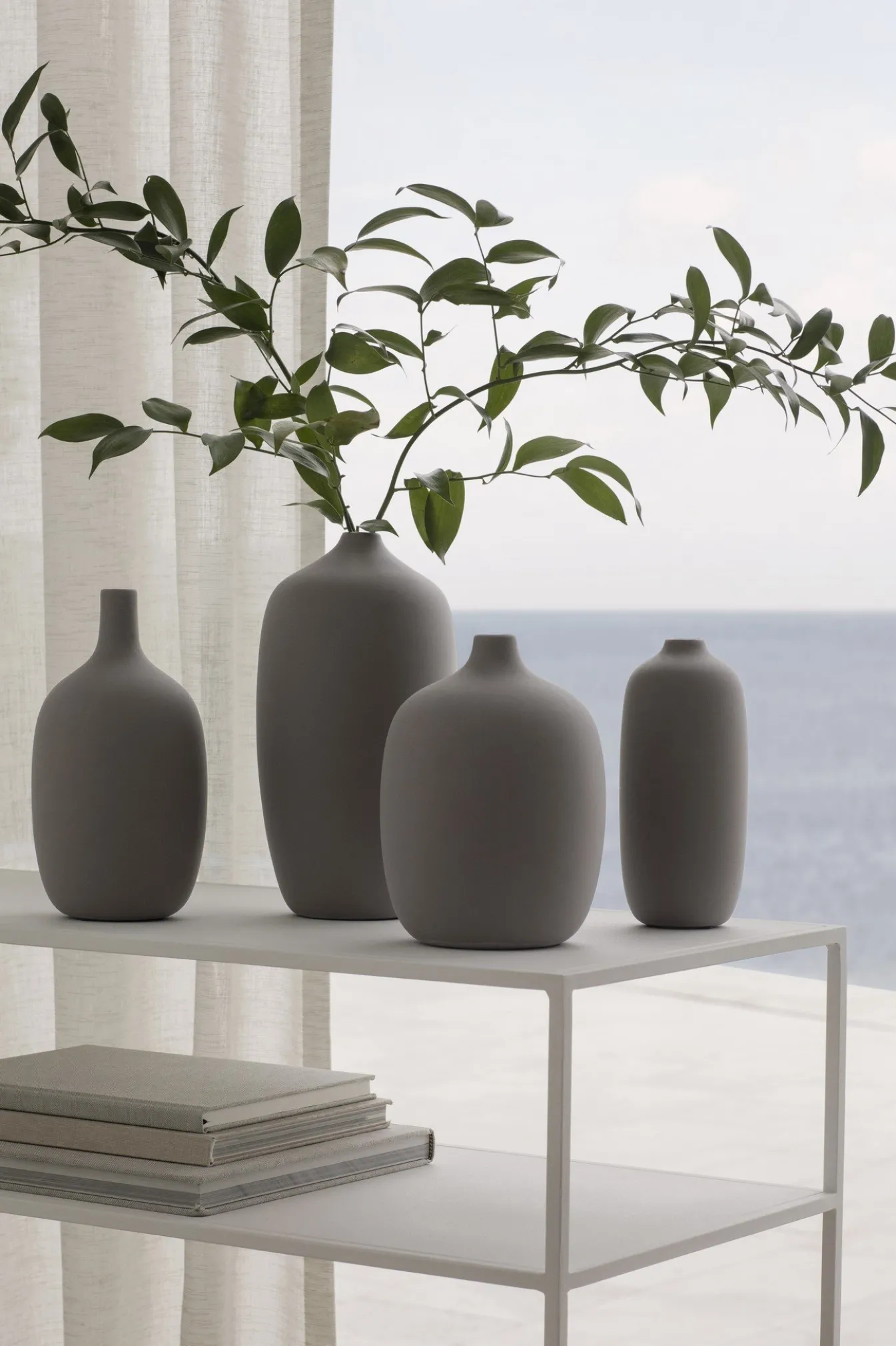 Store Bath & Living Blomus CEOLA vase 18.5 cm - color (66244) Satellite