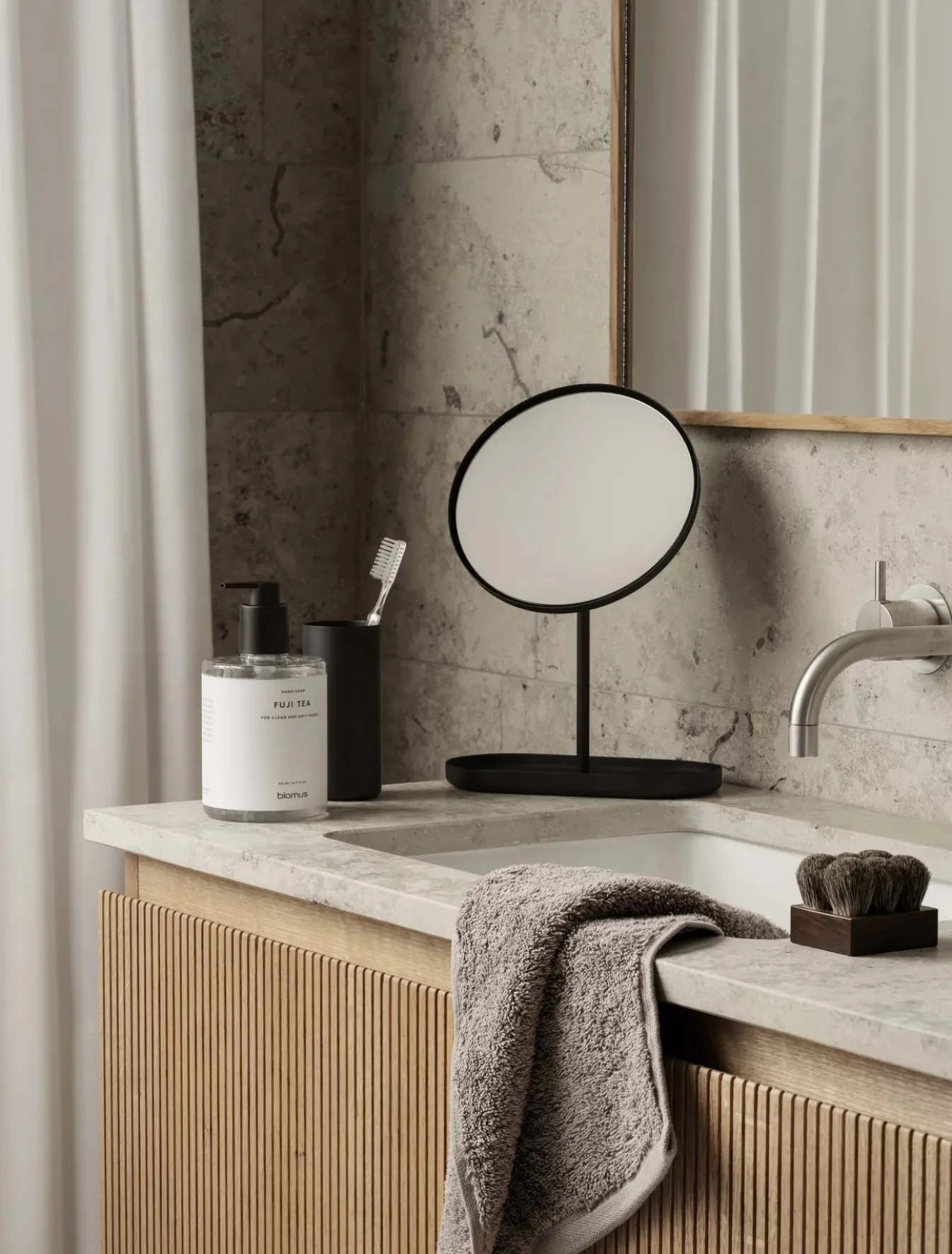 Discount Bath & Living Blomus MODO cosmetic mirror color (69085) Black