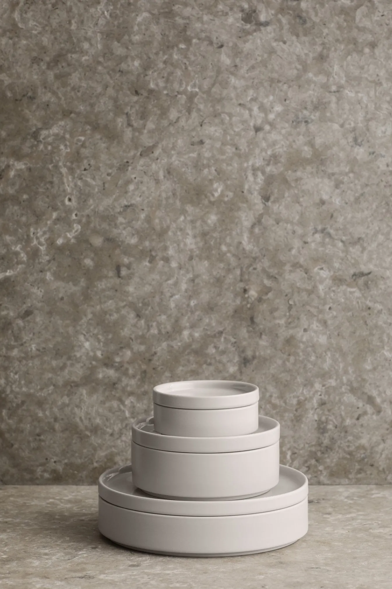 Outlet Bath & Living Blomus PILAR butter dish color (64367) Moonbeam