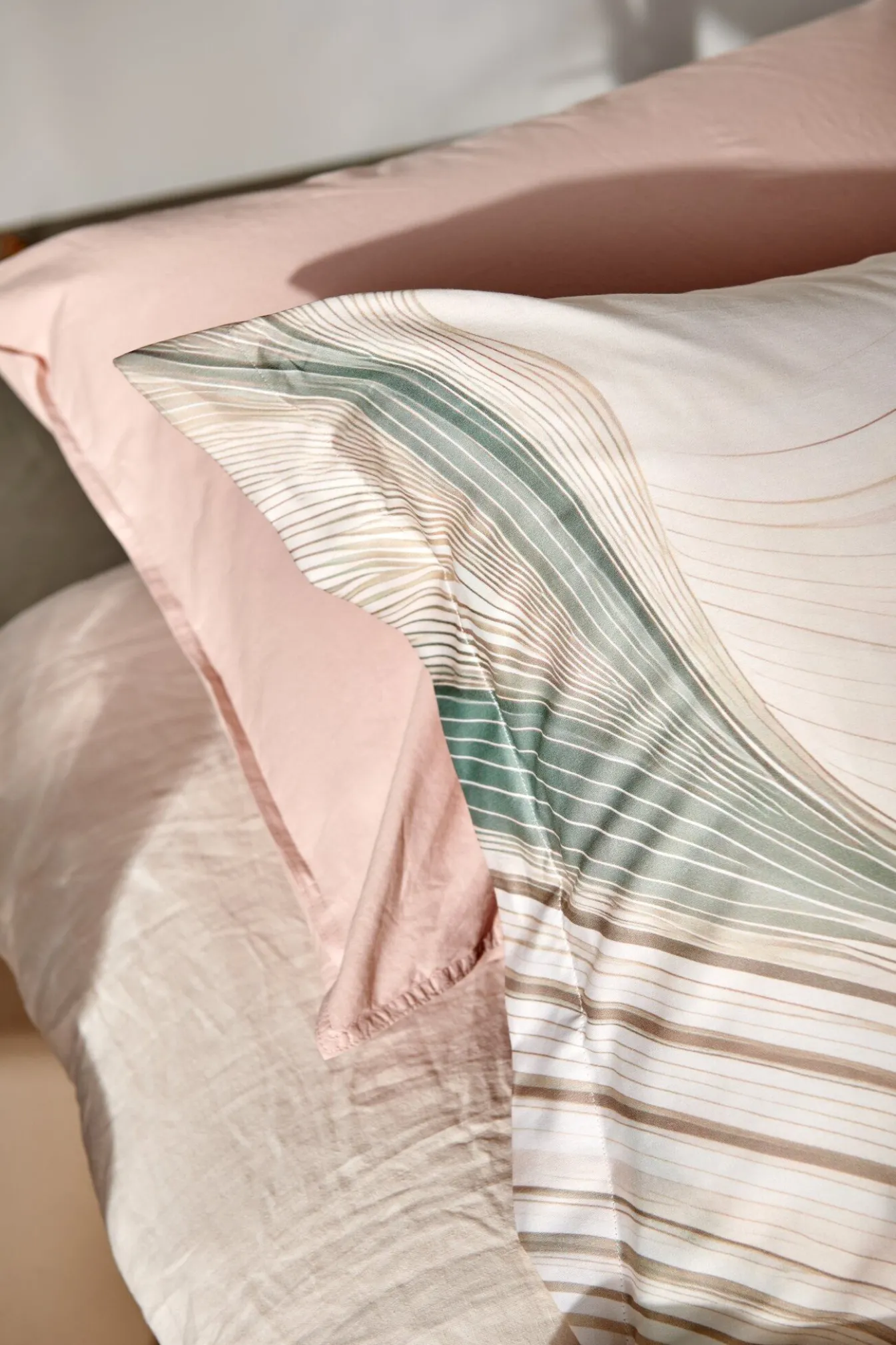 Cheap Bath & Living Vandyck Duvet cover FLOWING Cream Tan 140x220 cm (satin cotton)