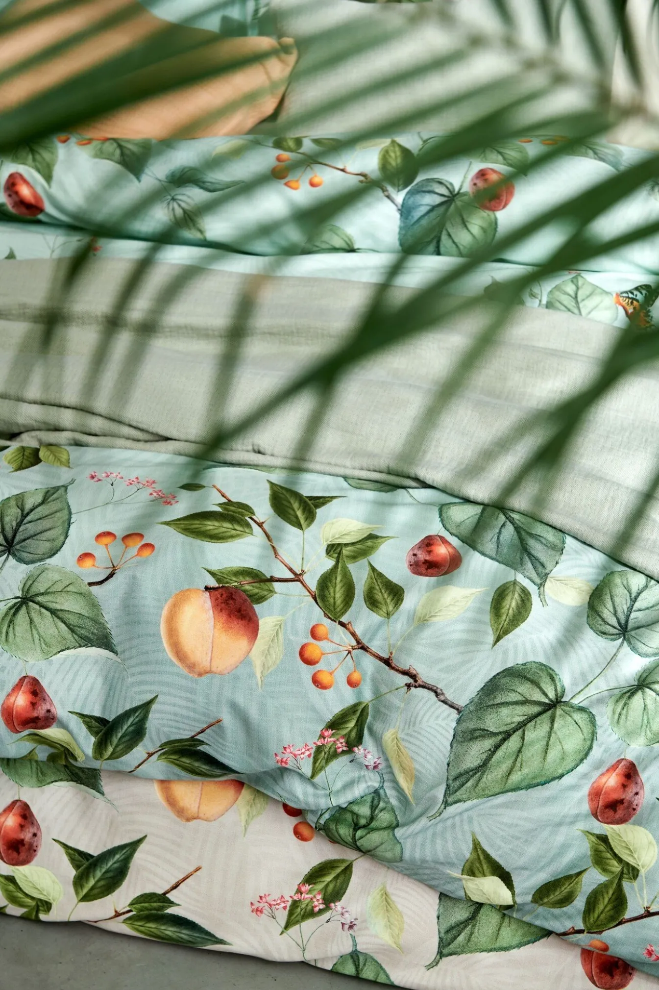 Store Bath & Living Vandyck Duvet cover FRUIT GARDEN Cream Tan 240x220 cm (satin cotton)