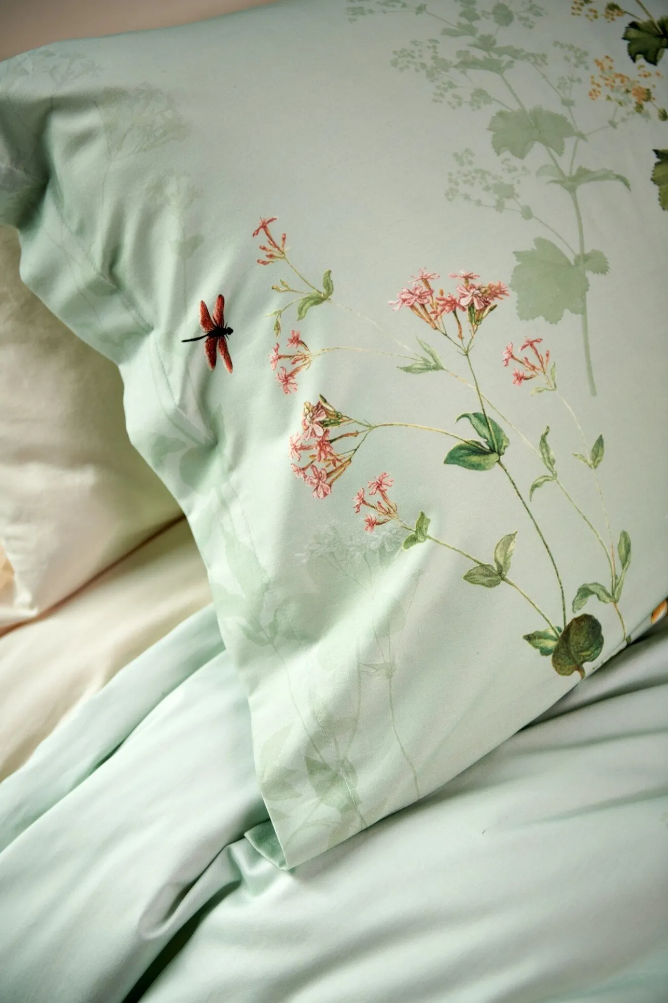 Hot Bath & Living Vandyck Duvet cover GARDENIA Smoke Green 140x220 cm (satin cotton)