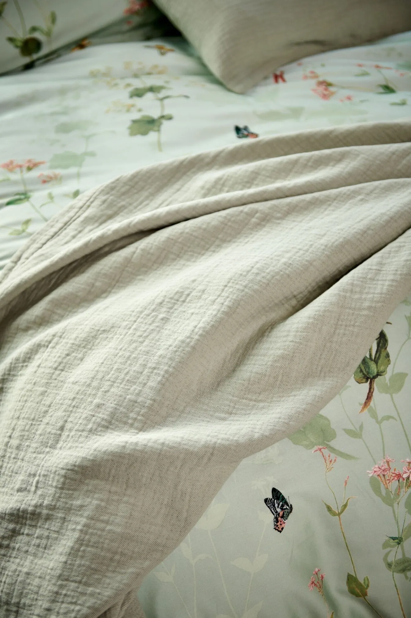 Hot Bath & Living Vandyck Duvet cover GARDENIA Smoke Green 140x220 cm (satin cotton)