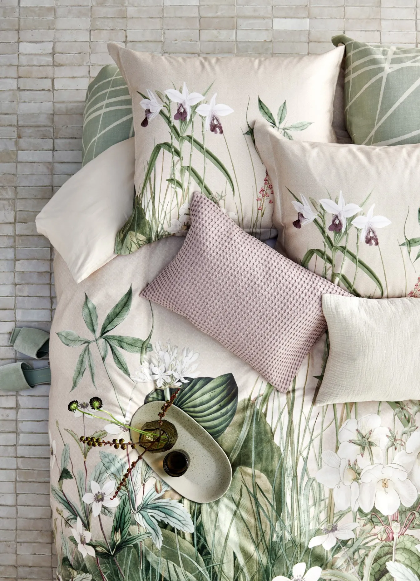 Shop Bath & Living Vandyck Duvet cover MEANINGFUL Smoke Green 140x220 cm (SABB23109)