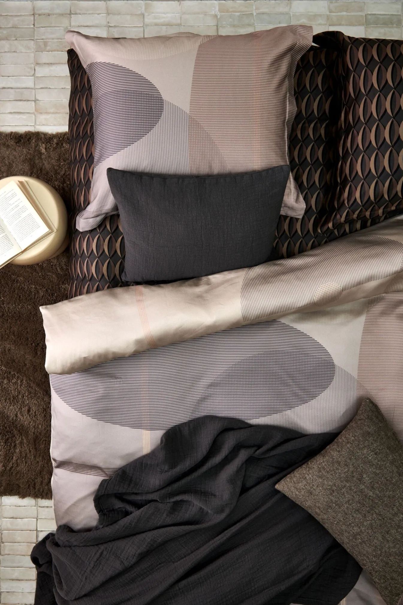 Shop Bath & Living Vandyck Duvet cover MIRACLE Sand 140x220 cm (satin cotton)