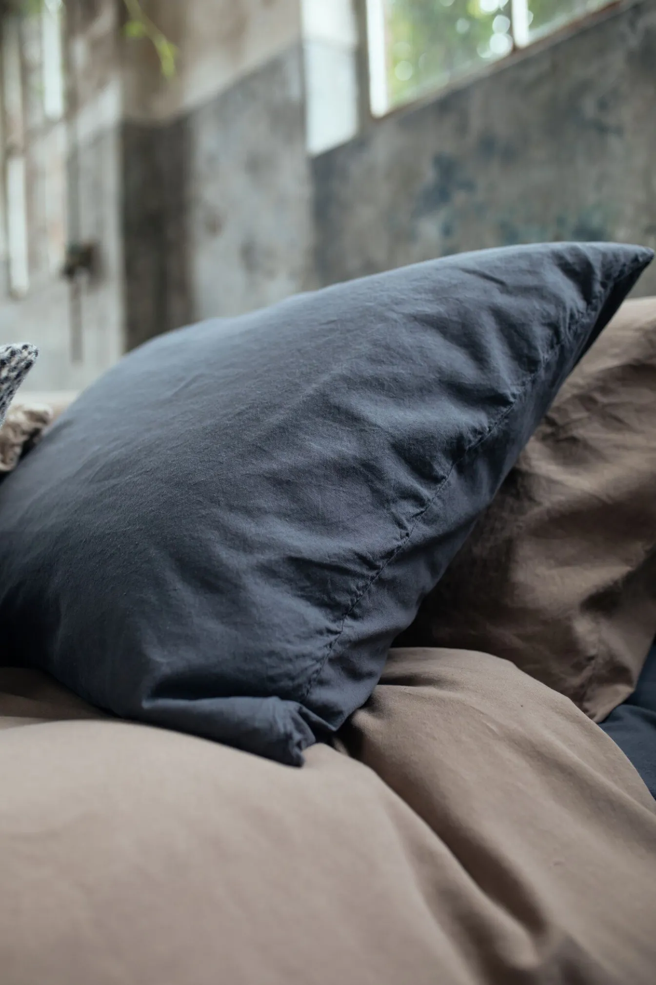 Clearance Bath & Living Vandyck Duvet cover PURE 66 Off Black 200x220 cm (hemp / cotton)