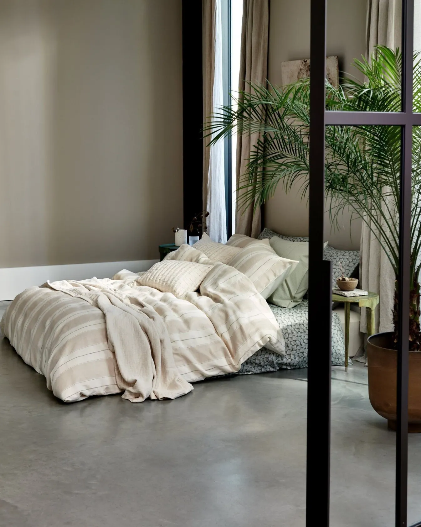 Best Bath & Living Vandyck Duvet cover PURE 79 Smoke Green 200x220 cm (satin cotton)