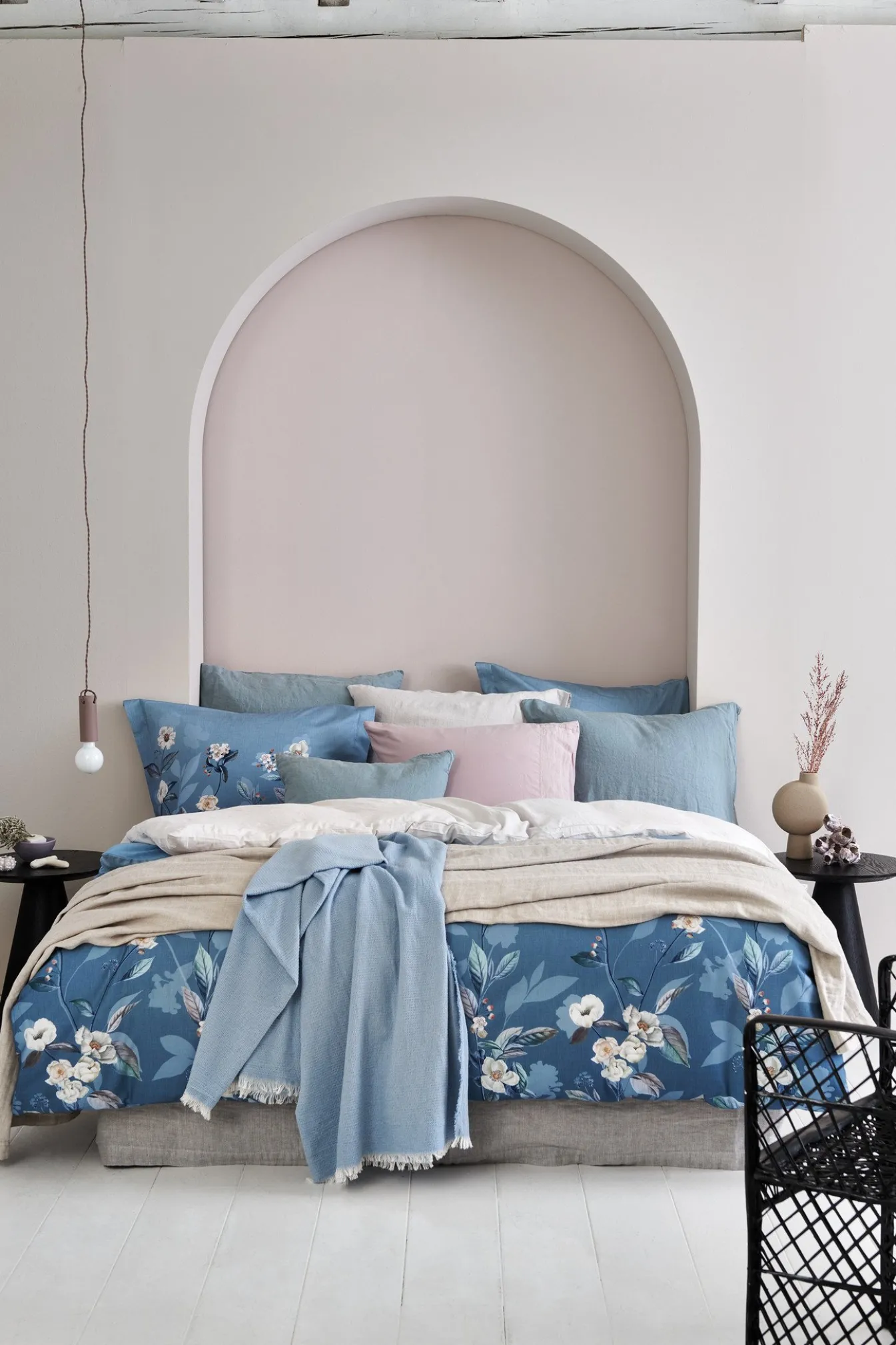 New Bath & Living Vandyck HOME 89 throw 130x220 cm color Pearl Blue (HCLO21101)