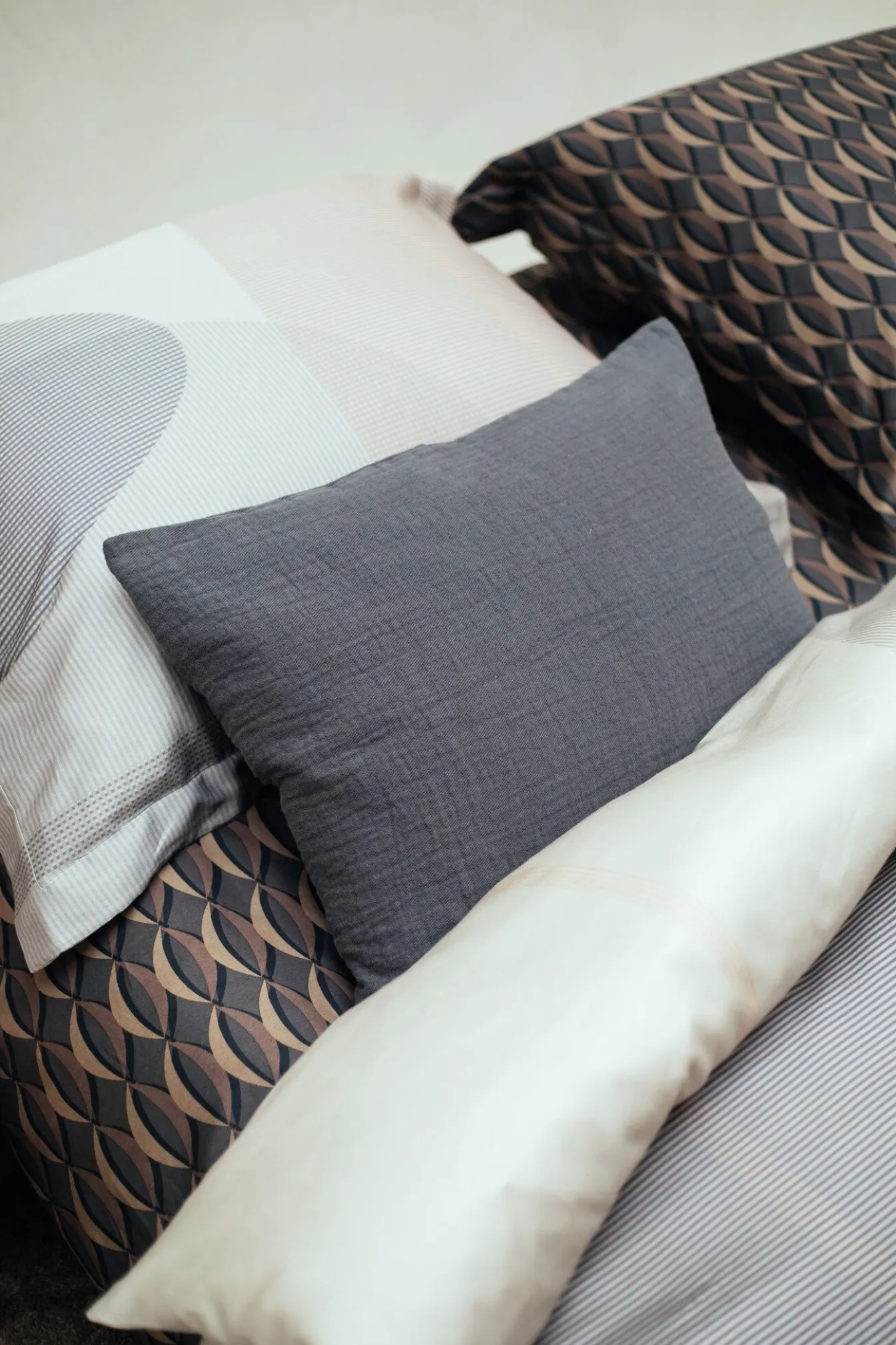 Clearance Bath & Living Vandyck PURE 68 cushion cover 40x55 cm color Off Black